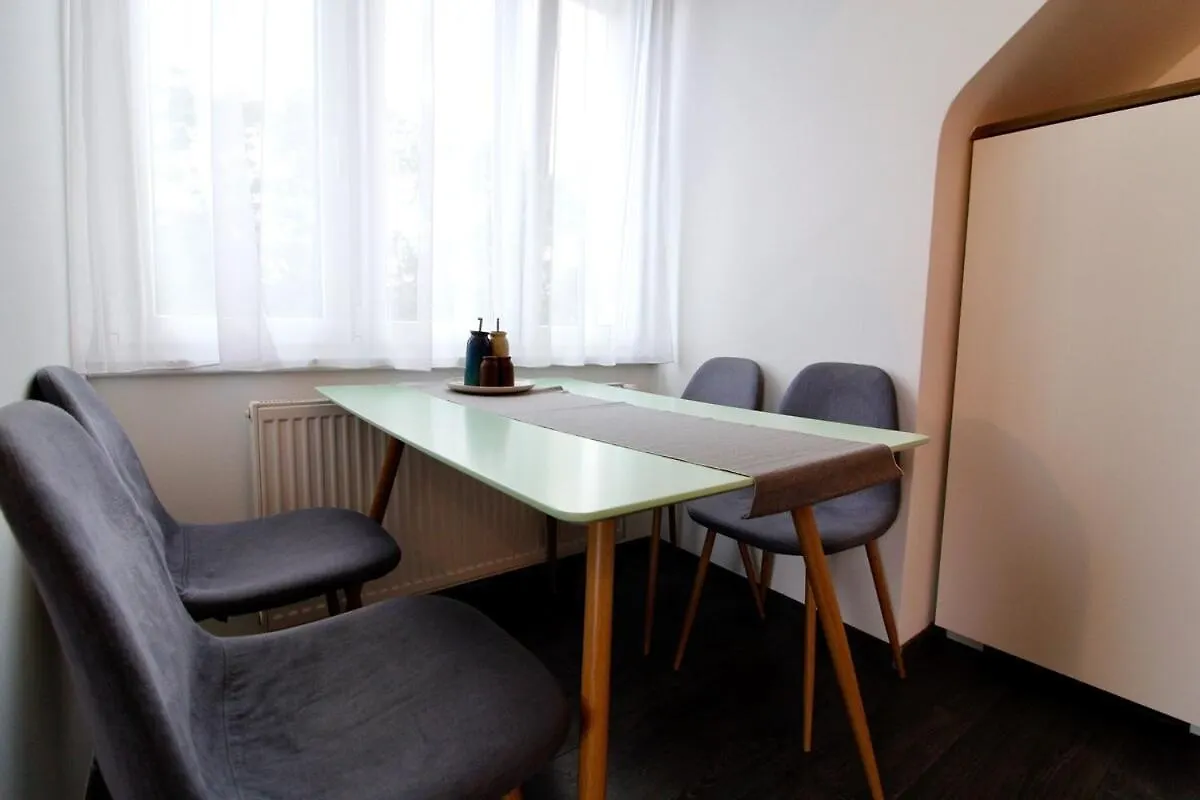 Apartment Quiet City Oasis For Up To 5 Guests Wien