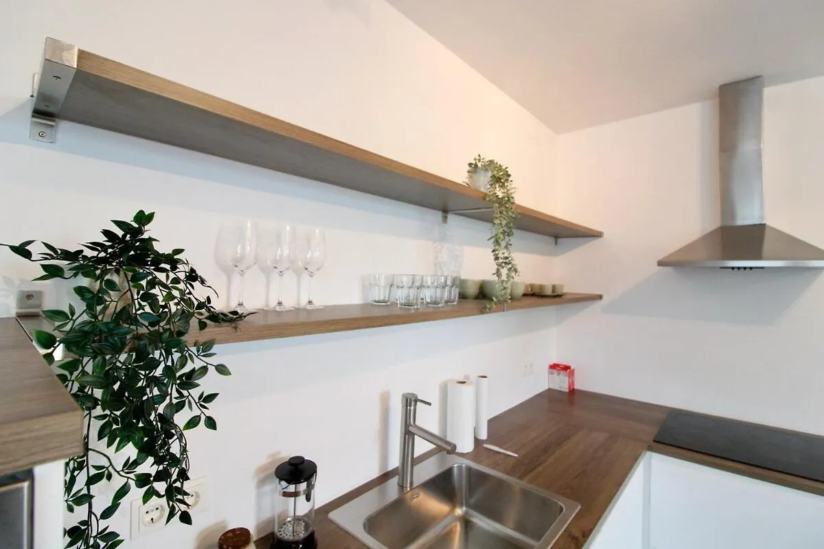 Quiet City Oasis For Up To 5 Guests Wien Apartment